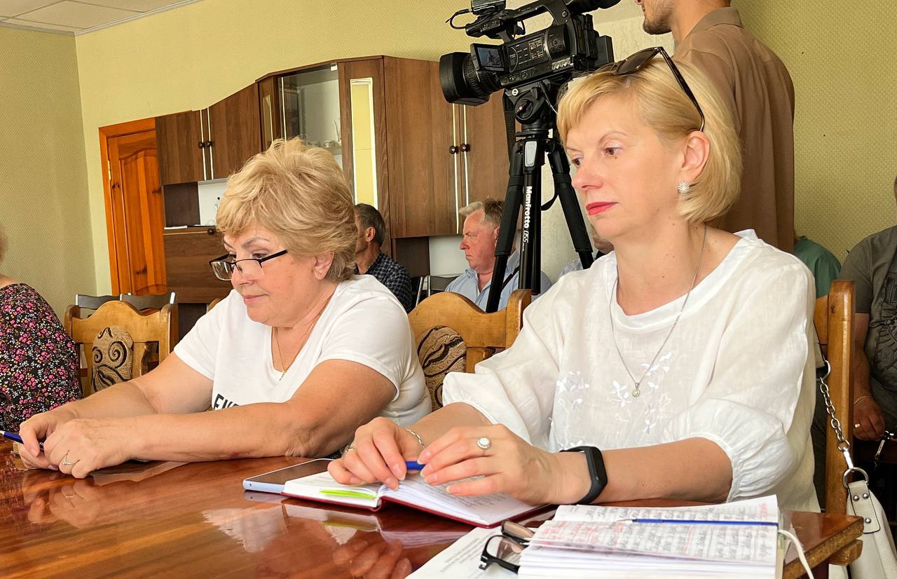 Щотижнева апаратна нарада під головуванням виконуючого повноваження Подільського міського голови Олега Албанського.